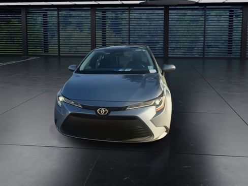 Used 2024 Toyota Corolla LE image 4