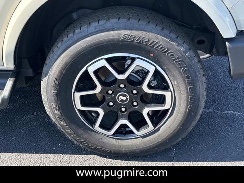 New 2025 Ford Bronco Outer Banks image 19