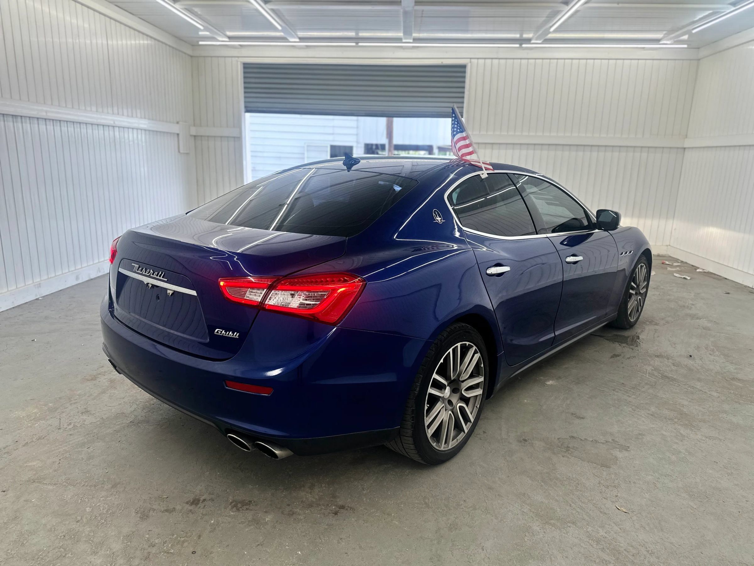 Used 2015 Maserati Ghibli RWD image 5