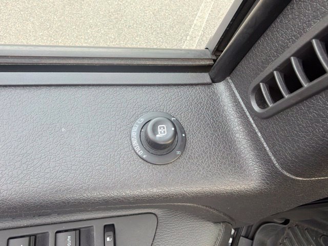 Used 2013 Ford F150 Platinum RWD image 10