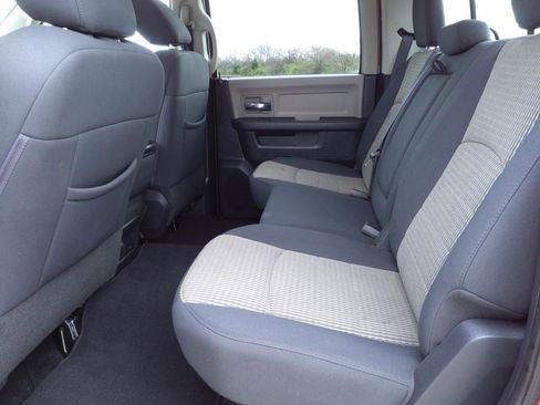 Used 2012 RAM 1500 Big Horn w/ Luxury Group image 11