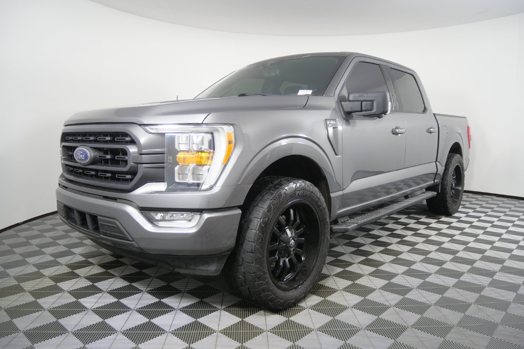 Used 2021 Ford F150 XLT w/ Equipment Group 302A High RWD image 8