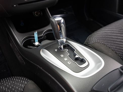 Used 2019 Dodge Journey SE w/ Safe & Sound Group FWD image 26