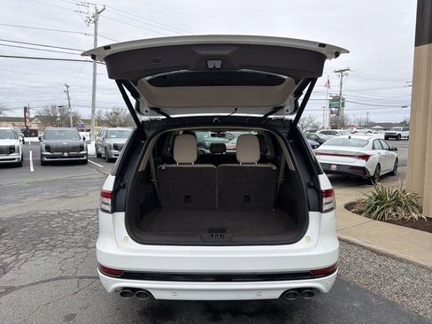 Used 2023 Lincoln Aviator Reserve w/ Equipment Group 201A image 46