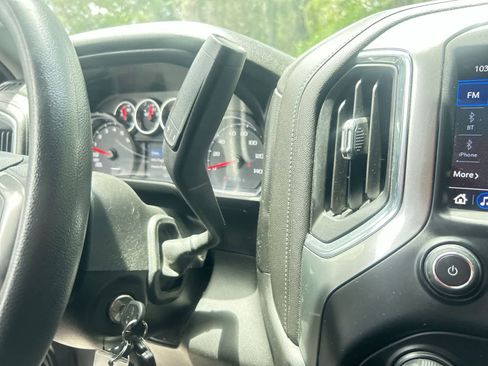 Used 2020 Chevrolet Silverado 1500 LT RWD image 18