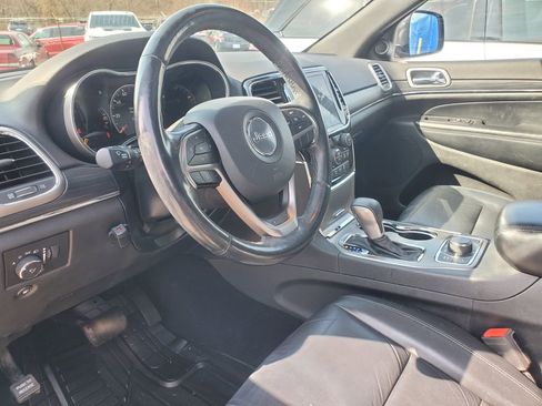 Used 2019 Jeep Grand Cherokee Limited image 16