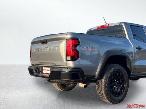 Used 2024 Chevrolet Colorado Trail Boss AWD/4WD image 11