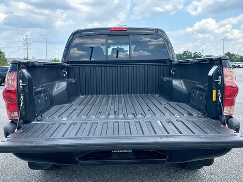 Used 2015 Toyota Tacoma PreRunner w/ Convenience Package RWD image 16