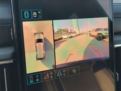 Certified 2025 GMC Yukon Denali image 14