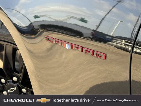 Used 2022 Chevrolet Camaro LT RWD image 11