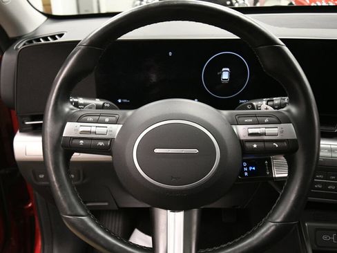 Used 2024 Hyundai Kona Limited AWD/4WD image 13