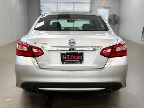 Used 2017 Nissan Altima 2.5 S w/ Power Driver Seat Package FWD image 6