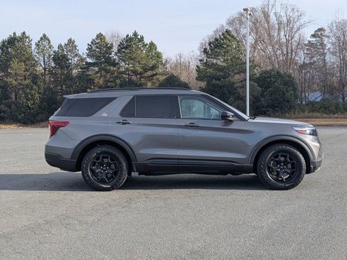Certified 2022 Ford Explorer Timberline w/ Timberline Technology Package image 3