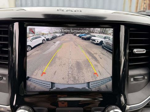Used 2022 RAM 1500 Laramie AWD/4WD image 32