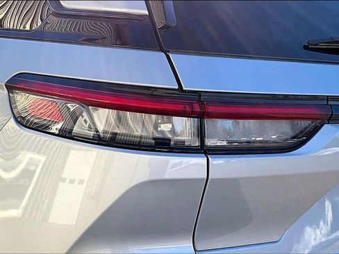 Used 2023 Jeep Grand Cherokee Altitude image 25