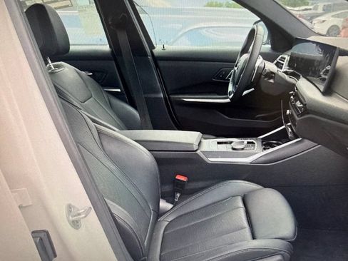 Used 2025 BMW 330i Sedan RWD image 7