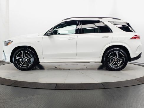 Used 2025 Mercedes-Benz GLE 450e 4MATIC image 4