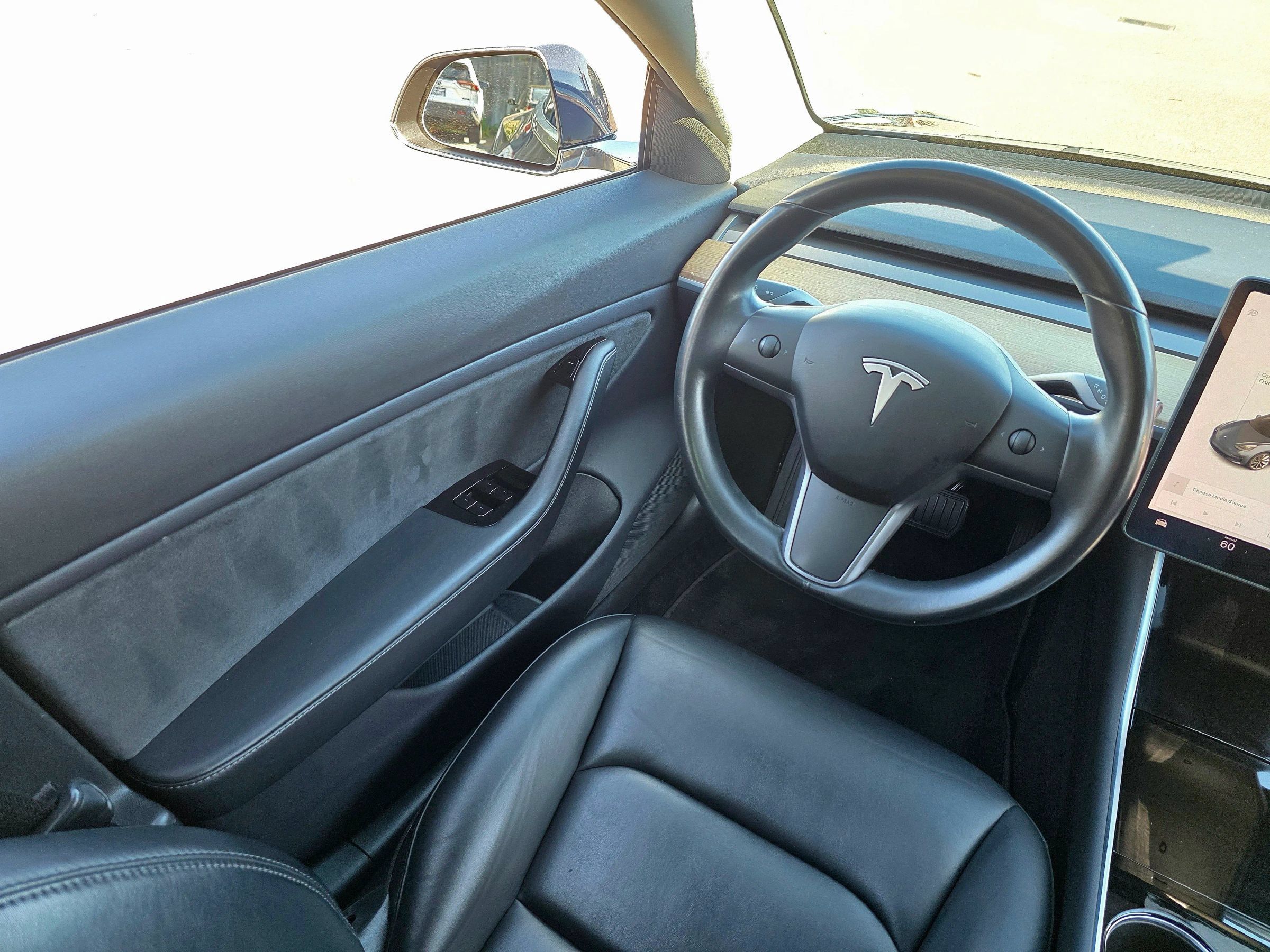 Used 2019 Tesla Model 3 Long Range AWD/4WD image 27