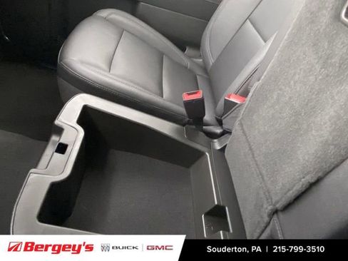 Certified 2023 GMC Sierra 1500 SLT image 41