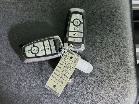 Used 2024 Ford F250 Lariat w/ Lariat Ultimate Package image 33