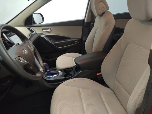 Used 2018 Hyundai Santa Fe SE FWD image 17