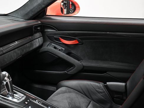 Used 2016 Porsche 911 GT3 RS RWD image 45
