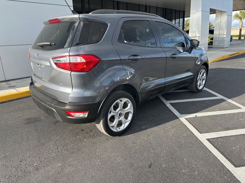 Used 2021 Ford EcoSport SE w/ SE Convenience Package image 3