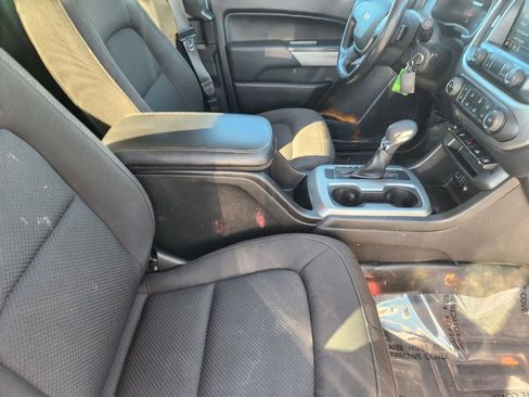 Used 2022 Chevrolet Colorado LT w/ Fleet Safety Package image 14