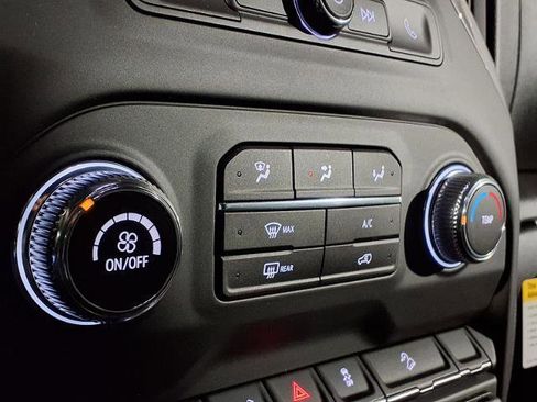 New 2026 GMC Sierra 2500 Pro w/ Convenience Package image 7