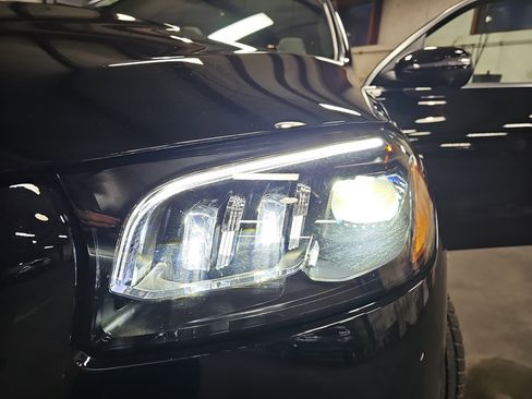 Certified 2025 Mercedes-Benz GLS 450 4MATIC image 35