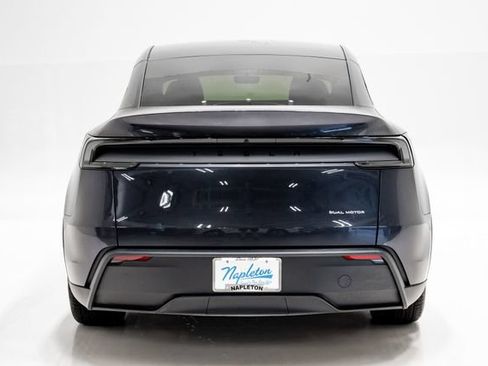 Used 2026 Tesla Model Y AWD image 27