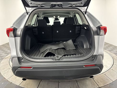 Used 2025 Toyota RAV4 LE AWD/4WD image 21