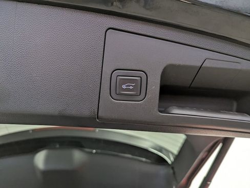 Used 2019 Cadillac XT4 Premium Luxury w/ Cold Weather Package image 46