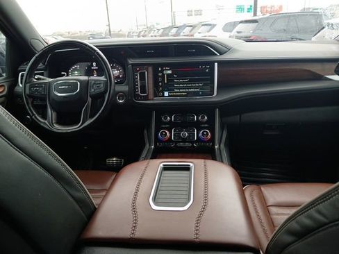 Used 2023 GMC Yukon XL Denali Ultimate image 14