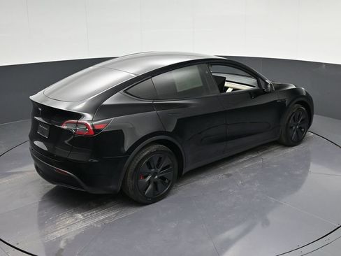 Used 2024 Tesla Model Y Long Range image 29