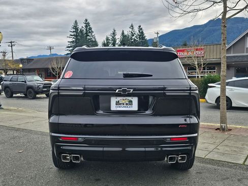 New 2026 Chevrolet Traverse RS w/ LPO, Floor Liner Package AWD/4WD image 6