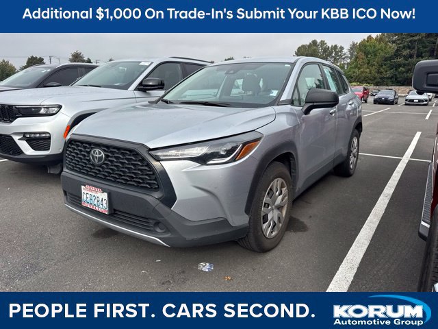 Used 2022 Toyota Corolla Cross L AWD/4WD image 1