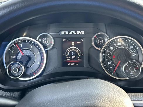 Used 2024 RAM 3500 Tradesman w/ Chrome Appearance Group image 32