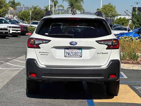 Certified 2025 Subaru Outback Premium AWD/4WD image 5