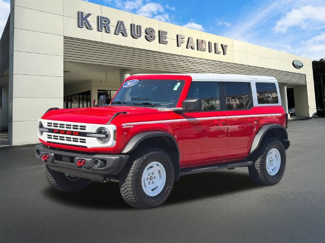 Certified 2023 Ford Bronco Heritage Edition AWD/4WD image 3