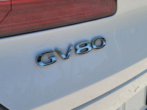 Used 2024 Genesis GV80 2.5T AWD/4WD image 7