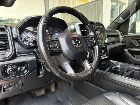 Used 2022 RAM 1500 Limited w/ Body Color Bumper Group AWD/4WD image 31