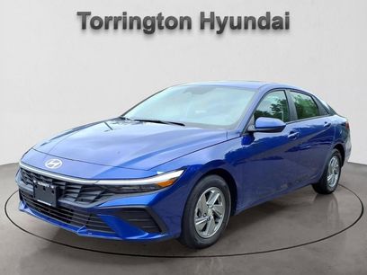 New 2026 Hyundai Elantra SE