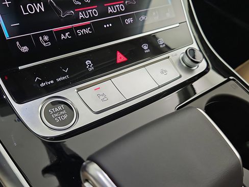 New 2026 Audi Q7 3.0T Premium Plus AWD/4WD image 32