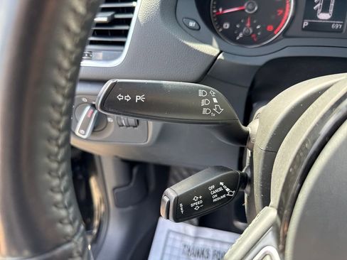 Used 2018 Audi Q3 2.0T Premium image 40