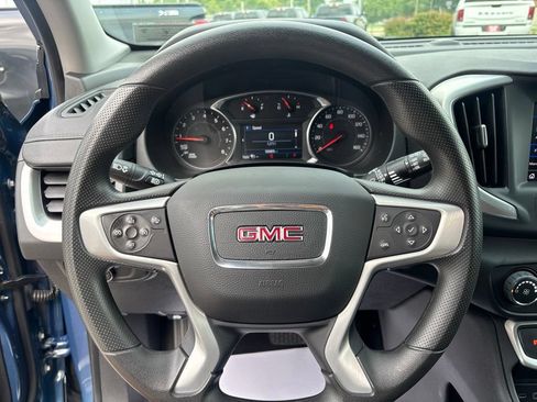 Used 2024 GMC Terrain SLE AWD/4WD image 12