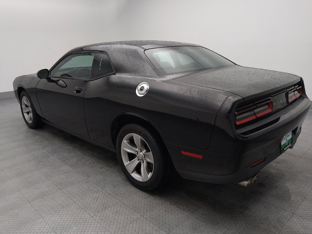 Used 2017 Dodge Challenger SXT RWD image 5