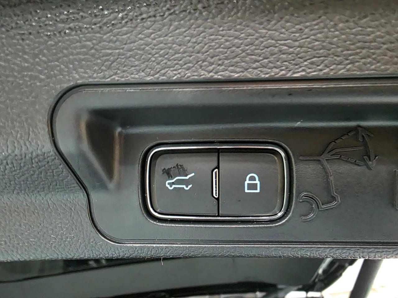 Used 2023 Ford Explorer ST w/ Equipment Group 401A AWD/4WD image 23