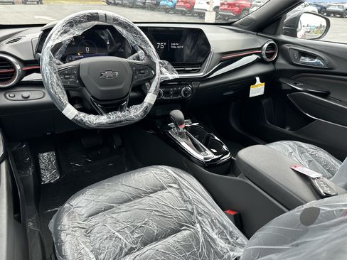New 2026 Chevrolet Trax RS w/ Driver Confidence Package FWD image 6