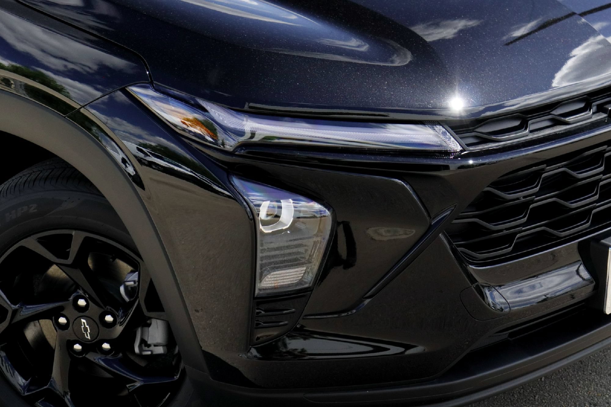 New 2026 Chevrolet Trax LT w/ Driver Confidence Package FWD image 2